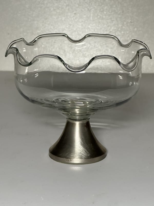Large Vintage Eamon Glass Dessert Bowls With Silver Foot