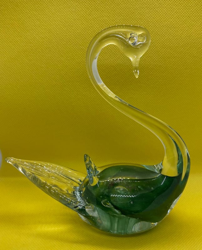 Murano Style Uranium Glass Beautiful Swan